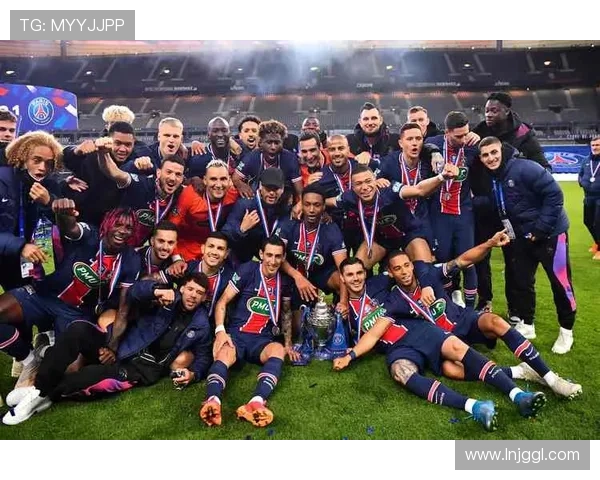 欧冠战报豪门激战逆转绝杀点燃晋级悬念风暴上演巅峰对决书写传奇篇章 - 副本 - 副本 - 副本 - 副本