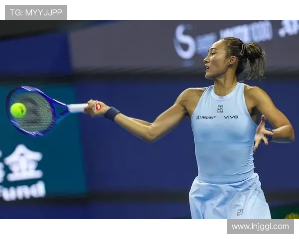 郑钦文强势崛起征战国际赛场 展现中国网球新生力量 - 副本 - 副本